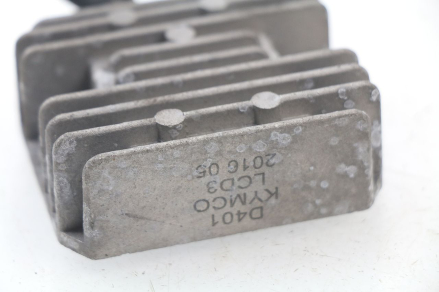 photo de REGULADOR DE CARGA KYMCO LIKE 125 (2009 - 2016) - Zoom estado de uso