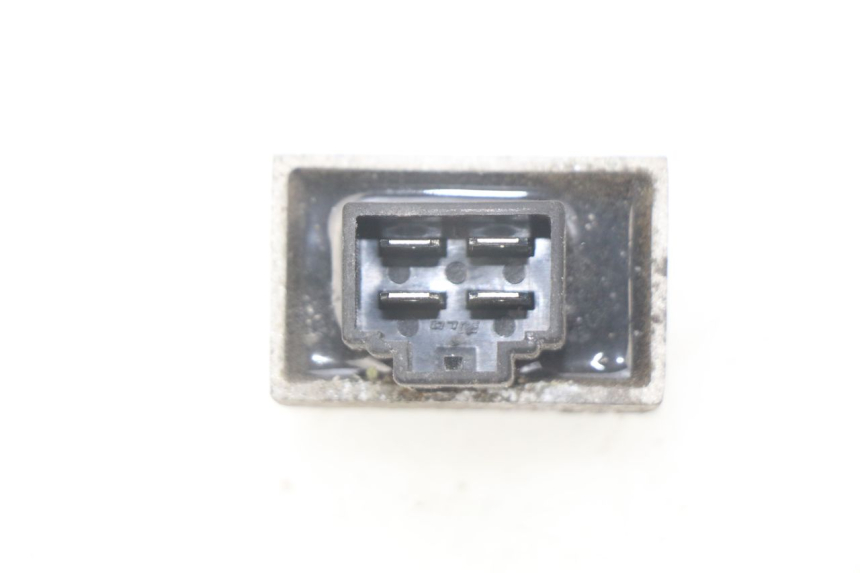 photo de REGULADOR DE CARGA PEUGEOT LUDIX 2 PRO 4T 50 (2008 - 2013) - Zoom estado de uso