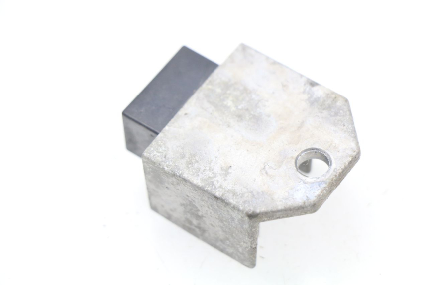 photo de REGULADOR DE CARGA PEUGEOT LUDIX 50 (2008 - 2017) - Detalle de la pieza