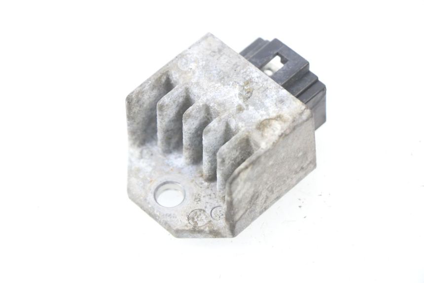 photo de REGULADOR DE CARGA PEUGEOT LUDIX 50 (2008 - 2017) - Detalle de la pieza