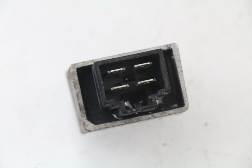 photo de REGULADOR DE CARGA PEUGEOT LUDIX 50 (2008 - 2017) - Detalle de la pieza