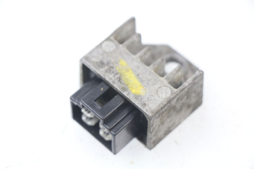 photo de REGULADOR DE CARGA PEUGEOT LUDIX 50 (2008 - 2017) - Zoom estado de uso