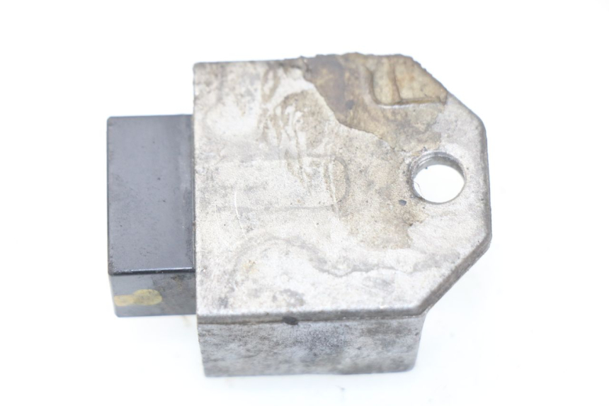 photo de REGULADOR DE CARGA PEUGEOT LUDIX 50 (2005 - 2007) - Detalle de la pieza