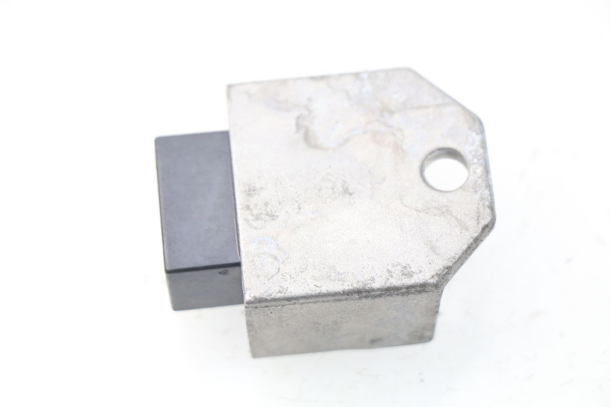 photo de REGULADOR DE CARGA PEUGEOT LUDIX 50 (2005 - 2007) - Detalle de la pieza