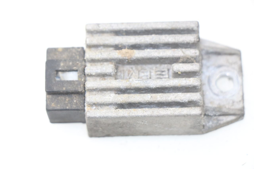 photo de REGULADOR DE CARGA PEUGEOT LUDIX 50 (2008 - 2017) - Vista principal