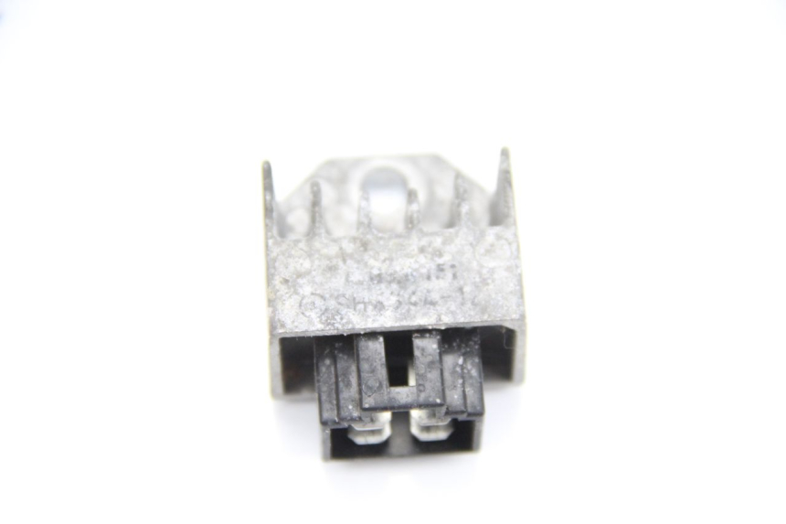 photo de REGULADOR DE CARGA PEUGEOT LUDIX 50 (2008 - 2017) - Zoom estado de uso