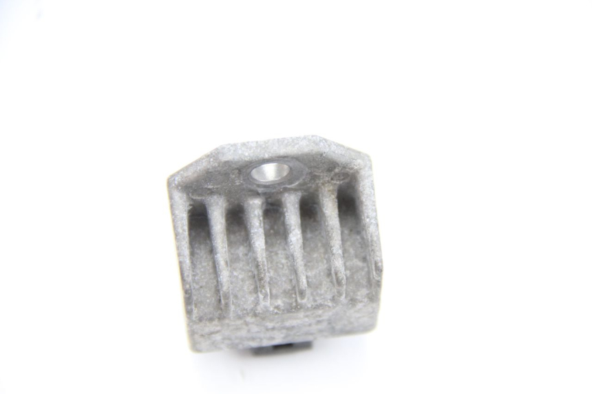 photo de REGULADOR DE CARGA PEUGEOT LUDIX 50 (2008 - 2017) - Otra perspectiva