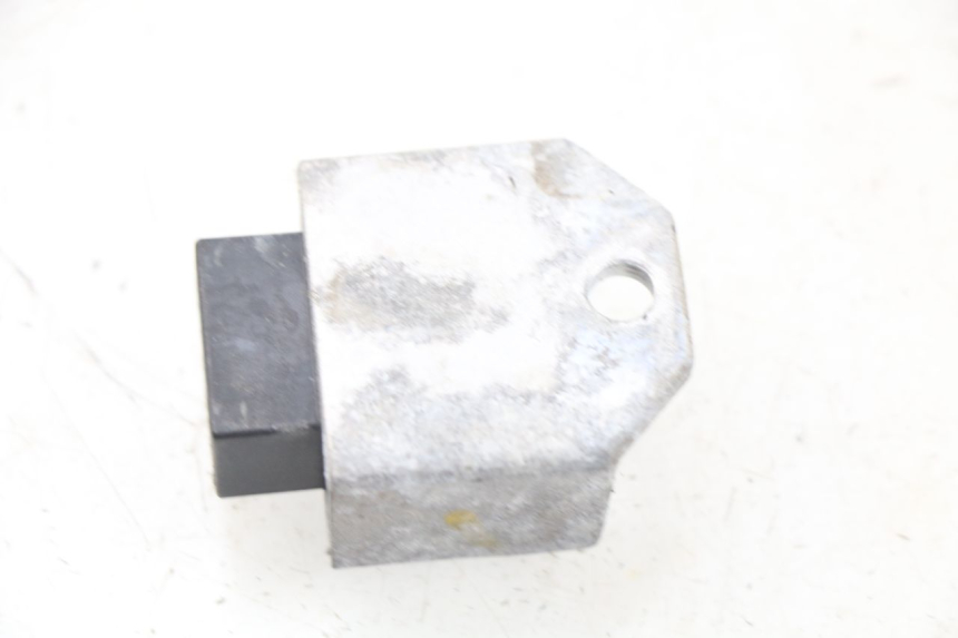 photo de REGULADOR DE CARGA PEUGEOT LUDIX 50 (2008 - 2017) - Detalle de la pieza