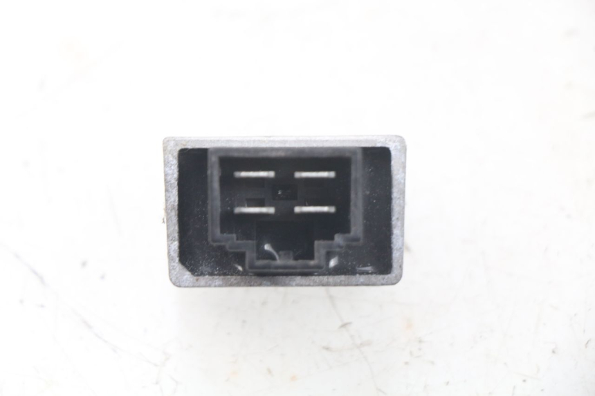 photo de REGULADOR DE CARGA PEUGEOT LUDIX 50 (2008 - 2017) - Otra perspectiva