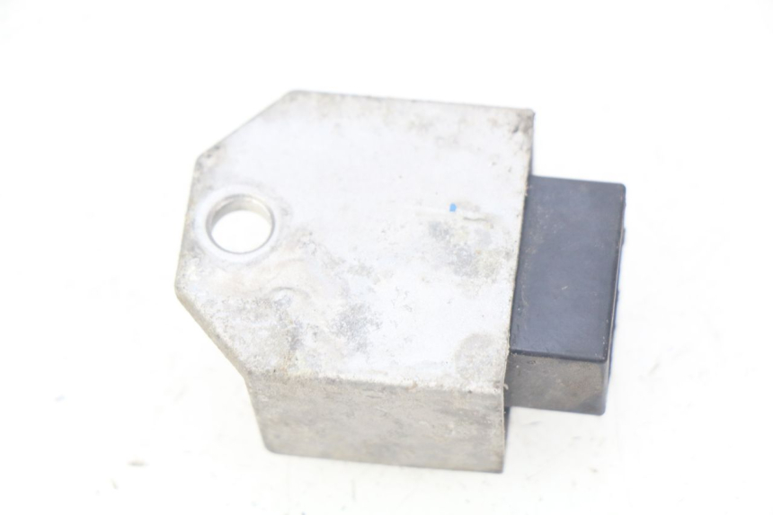 photo de REGULADOR DE CARGA PEUGEOT LUDIX 50 (2008 - 2017) - Otra perspectiva