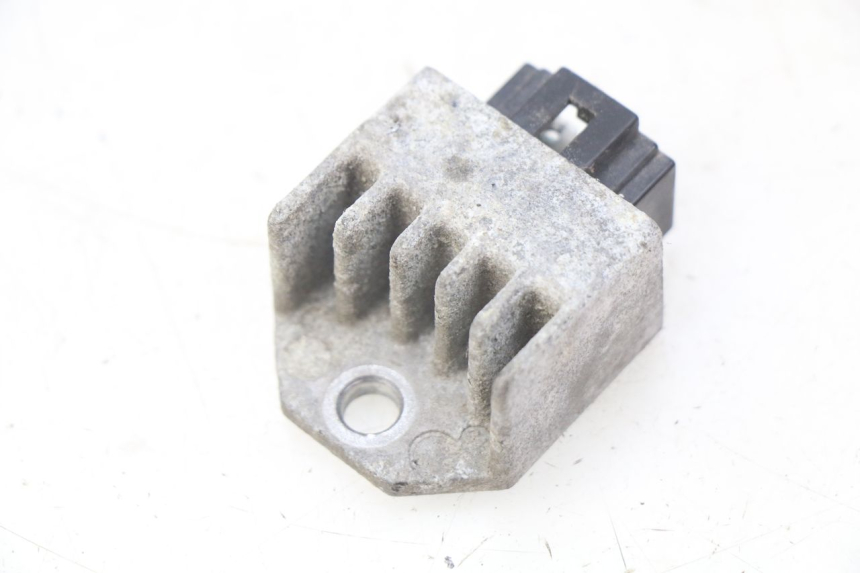 photo de REGULADOR DE CARGA PEUGEOT LUDIX 50 (2008 - 2017) - Vista principal