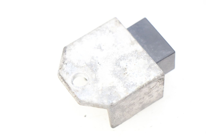 photo de REGULADOR DE CARGA PEUGEOT LUDIX 50 (2008 - 2017) - Detalle de la pieza