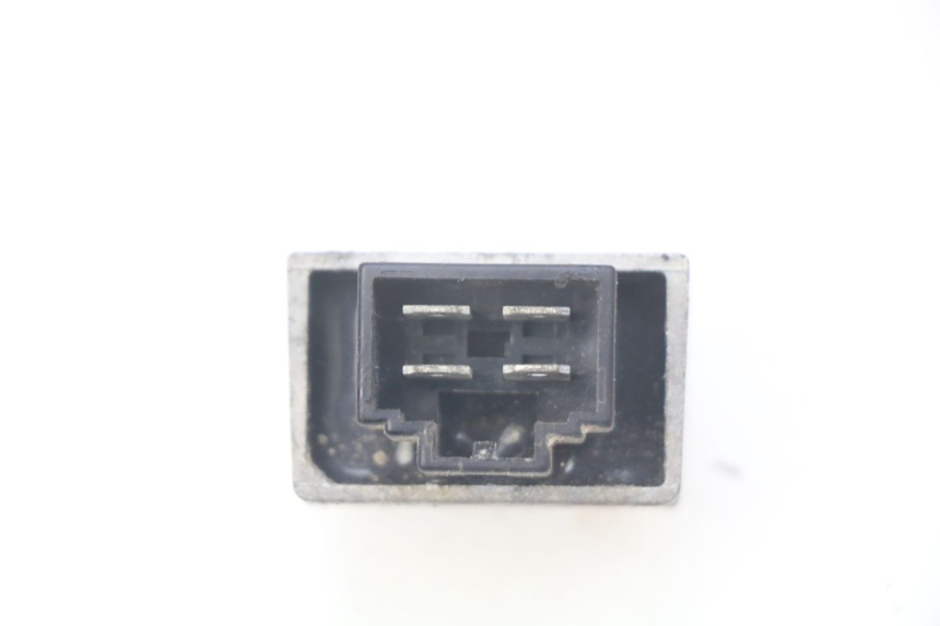 photo de REGULADOR DE CARGA PEUGEOT LUDIX 50 (2008 - 2017) - Zoom estado de uso