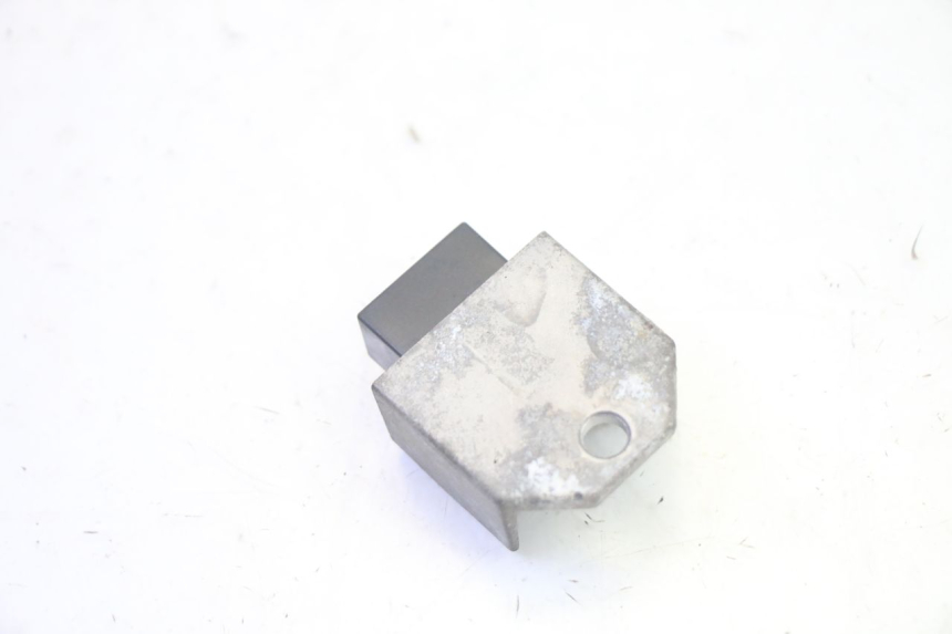 photo de REGULADOR DE CARGA PEUGEOT LUDIX 50 (2008 - 2017) - Zoom estado de uso