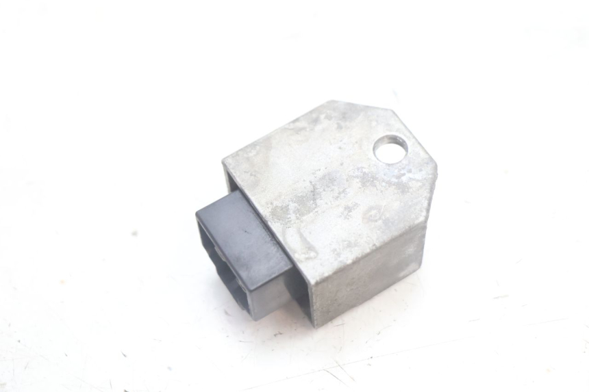 photo de REGULADOR DE CARGA PEUGEOT LUDIX 50 (2005 - 2007) - Otra perspectiva