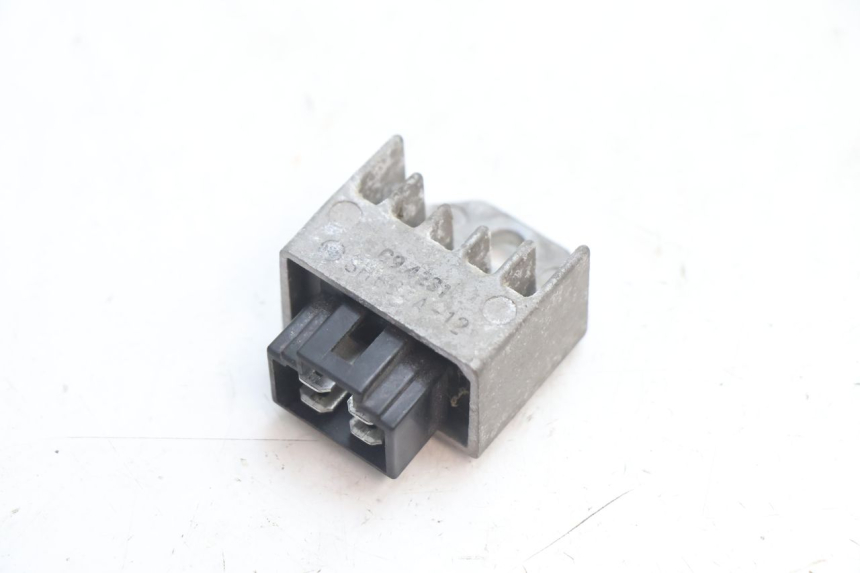 photo de REGULADOR PEUGEOT LUDIX ONE 50 (2004 - 2013) - Detalle de la pieza
