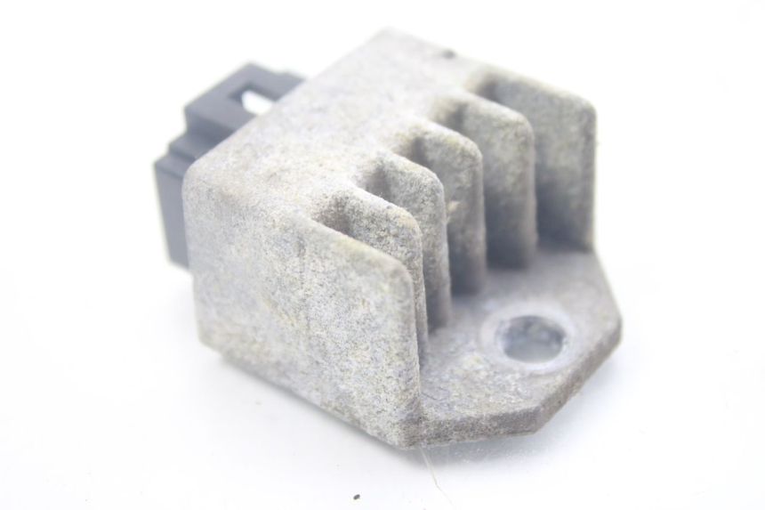 photo de REGULADOR DE CARGA PEUGEOT LUDIX SNAKE 2T 50 (2004 - 2014) - Detalle de la pieza