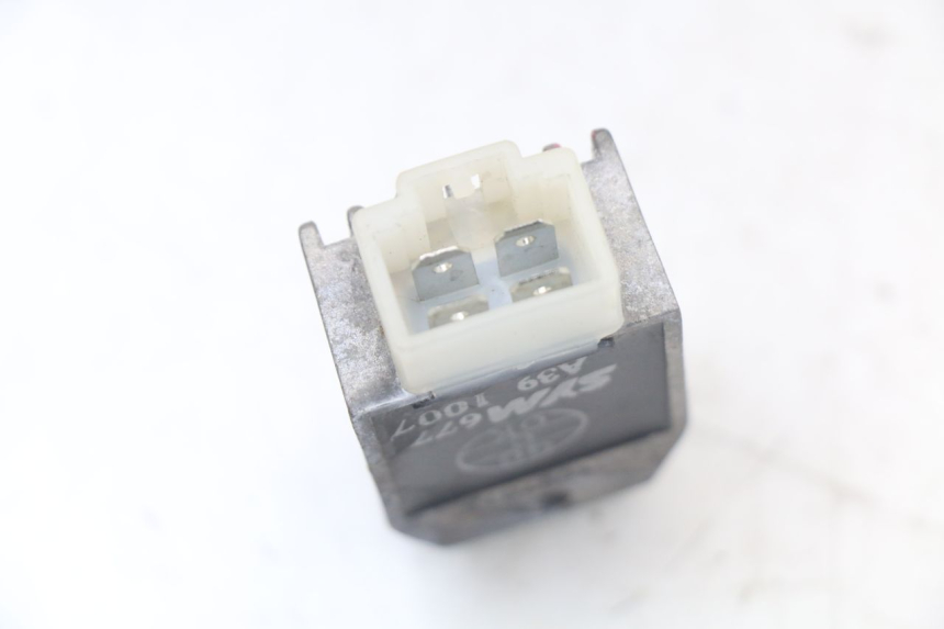 photo de REGULADOR DE CARGA SYM MIO 50 (2011 - 2017) - Zoom estado de uso