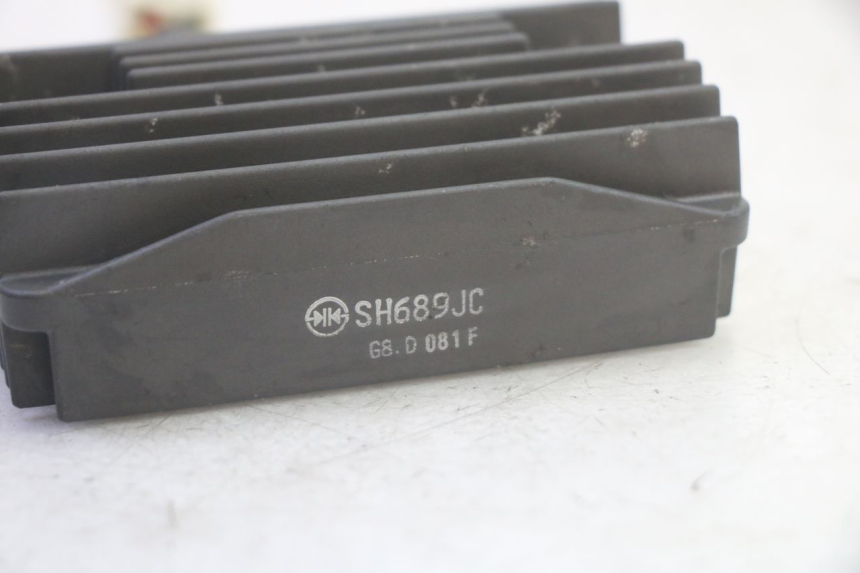 photo de REGULADOR PIAGGIO MP3 HPE 350 (2018 - 2020) - Zoom estado de uso