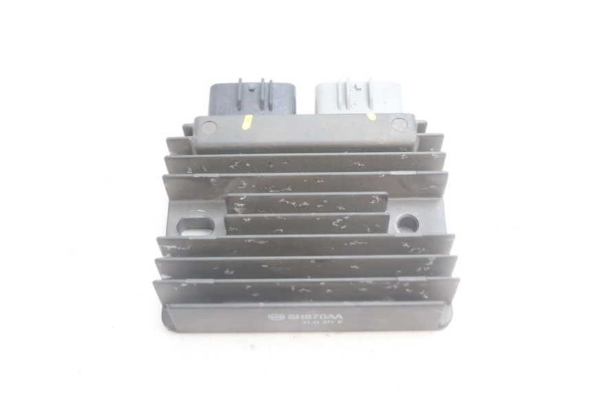 photo de REGULADOR PIAGGIO MP3 HPE 530 (2022 - 2026) - Detalle de la pieza