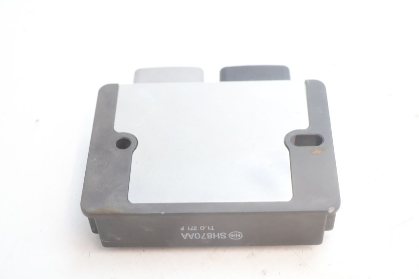 photo de REGULADOR PIAGGIO MP3 HPE 530 (2022 - 2026) - Primer plano técnico