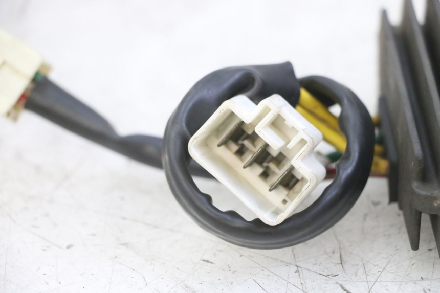 photo de REGULADOR PIAGGIO MP3 LT 300 (2010 - 2016) - Vista general del producto