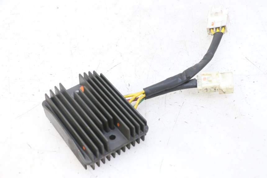 photo de REGULADOR DE CARGA PIAGGIO MP3 LT 300 (2010 - 2016) - Vista principal