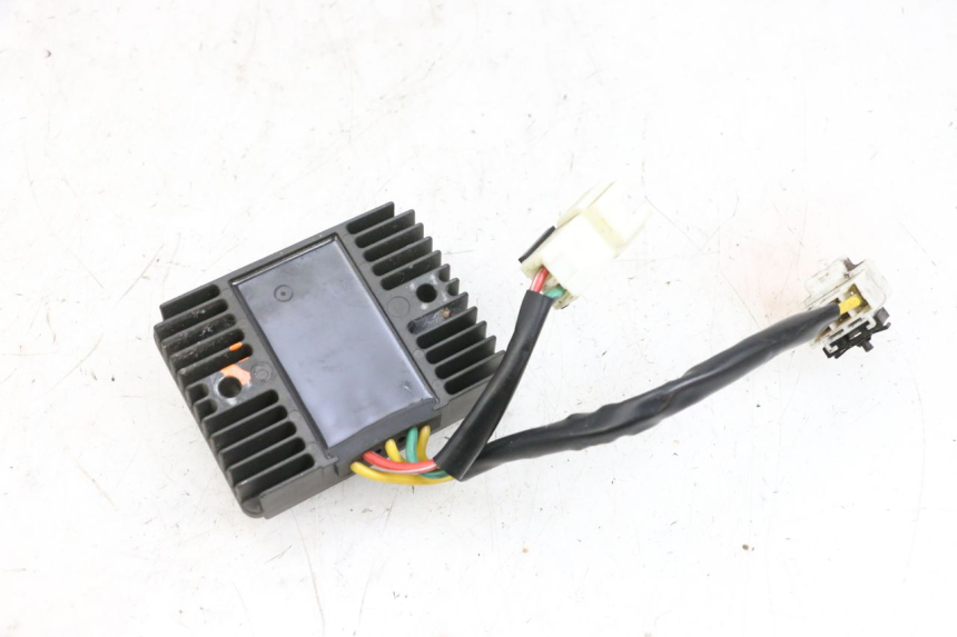 photo de REGULADOR DE CARGA PIAGGIO MP3 500 (2014 - 2017) - Detalle de la pieza