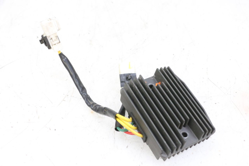 photo de REGULADOR DE CARGA PIAGGIO MP3 500 (2014 - 2017) - Recambio usado revisado