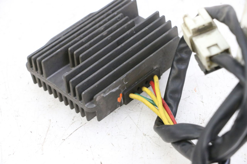 photo de REGULADOR DE CARGA PIAGGIO MP3 500 (2014 - 2017) - Zoom estado de uso