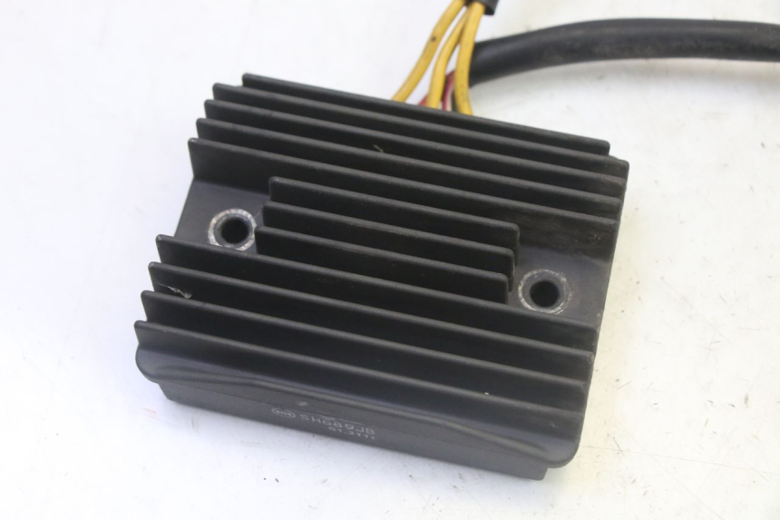 photo de REGULADOR DE CARGA PIAGGIO MP3 500 (2011 - 2015) - Zoom estado de uso