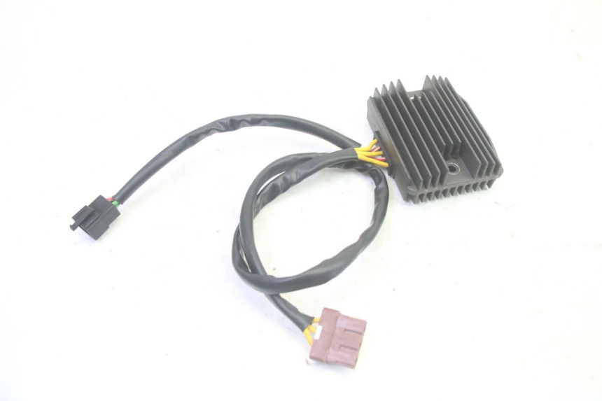 photo de REGULADOR DE CARGA PIAGGIO MP3 RL 250 (2006 - 2010) - Zoom estado de uso