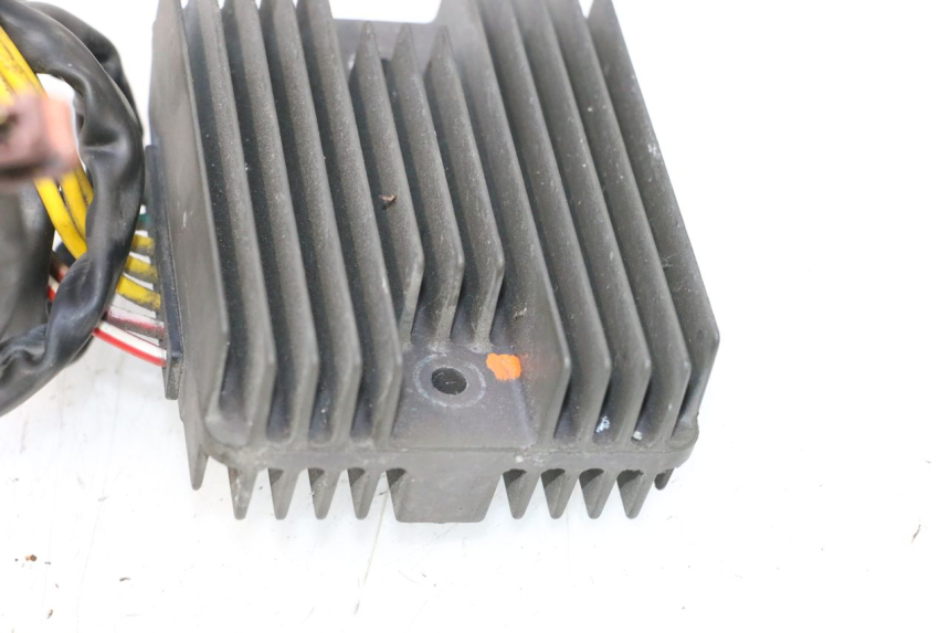 photo de REGULADOR DE CARGA PIAGGIO MP3 RL 250 (2006 - 2010) - Zoom estado de uso