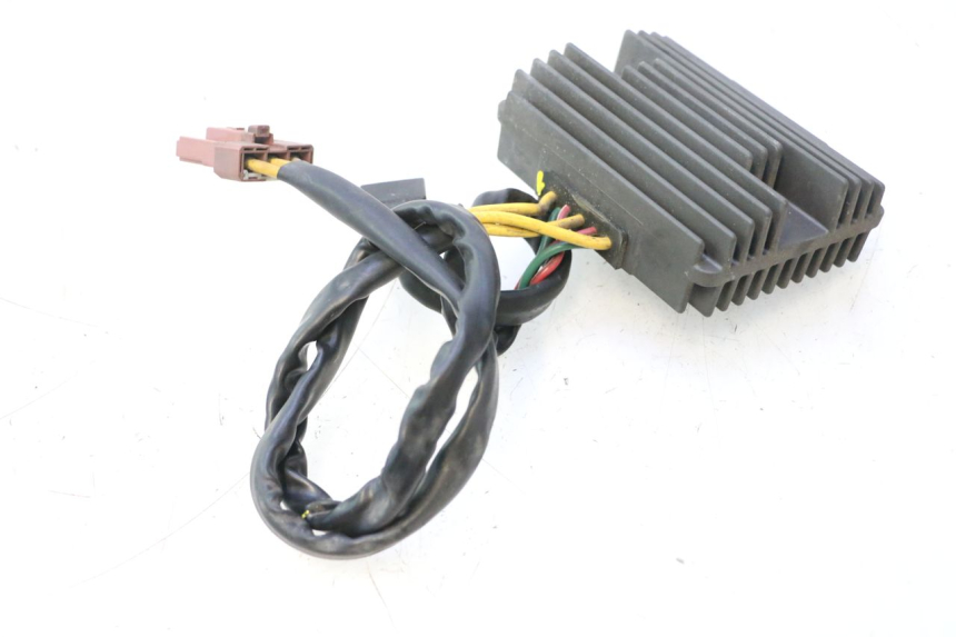 photo de REGULADOR DE CARGA PIAGGIO MP3 500 (2011 - 2015) - Marcados y referencias originales