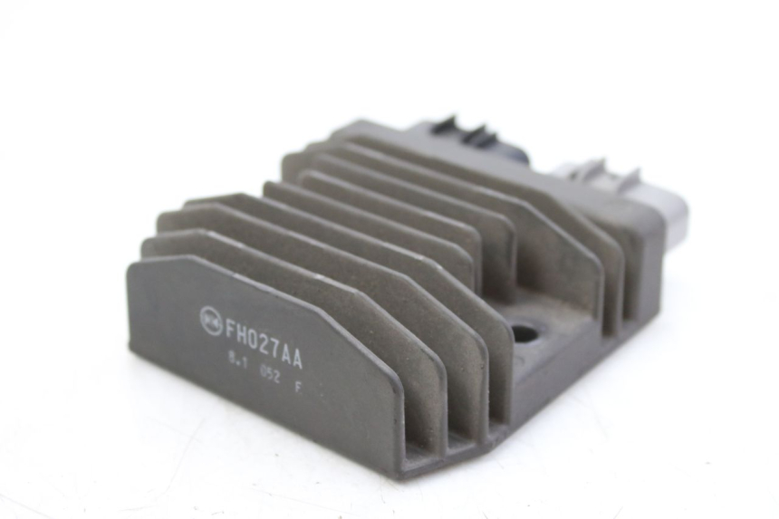 photo de REGULADOR DE CARGA YAMAHA MT-07 MT07 700 (2018 - 2020) - Zoom estado de uso