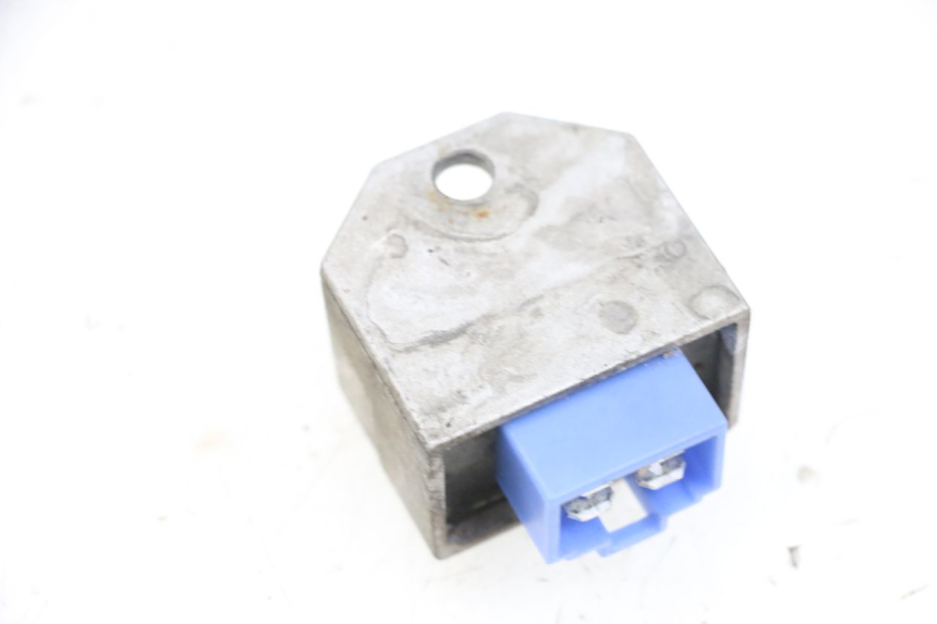 photo de REGULADOR YAMAHA NEO'S NEOS 2T 50 (1998 - 2007) - Zoom estado de uso