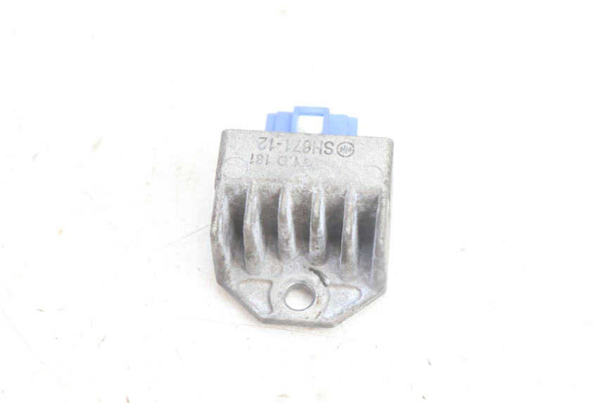 photo de REGULADOR YAMAHA NEO'S NEOS 2T 50 (1998 - 2007) - Detalle de la pieza