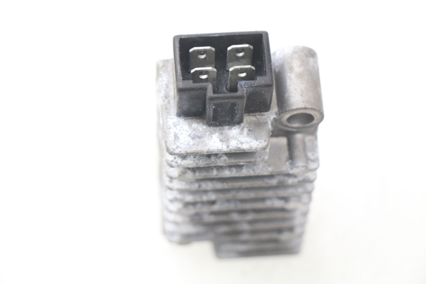 photo de REGULADOR DE CARGA YAMAHA NEOS NEO'S 4T 50 (2008 - 2016) - Zoom estado de uso