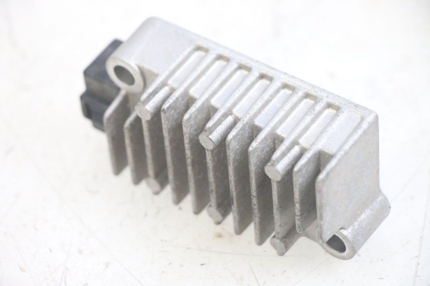 photo de REGULADOR DE CARGA YAMAHA NEOS NEO'S 4T 50 (2008 - 2016) - Detalle de la pieza