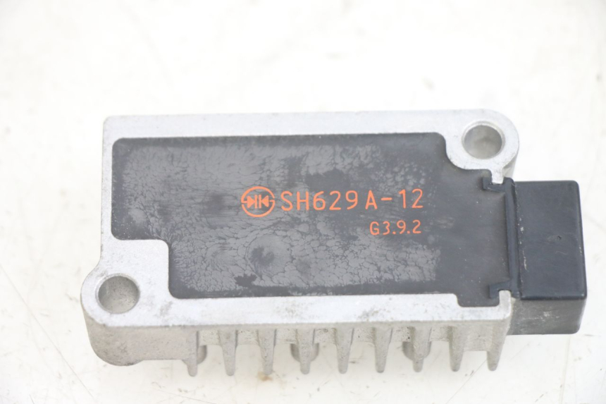 photo de REGULADOR DE CARGA YAMAHA NEOS NEO'S 4T 50 (2008 - 2016) - Otra perspectiva