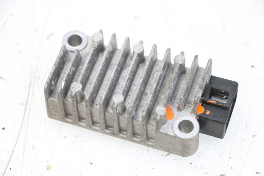 photo de REGULADOR DE CARGA YAMAHA NEOS NEO'S 4T 50 (2008 - 2016) - Otra perspectiva