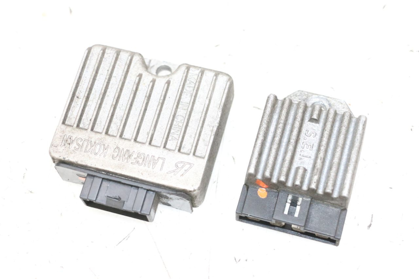 photo de REGULADOR DE CARGA PIAGGIO NEW TYPHOON 50 (2018 - 2021) - Vista principal