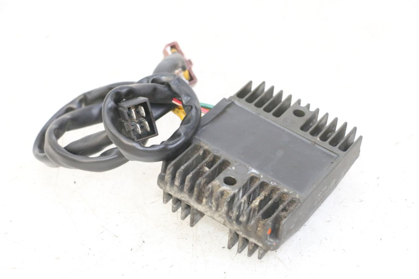photo de REGULADOR DE CARGA GILERA NEXUS 125 (2009 - 2013) - Primer plano técnico