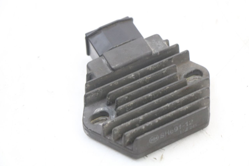 photo de REGULADOR DE CARGA HONDA NTV DEAUVILLE 650 (1998 - 2001) - Detalle de la pieza