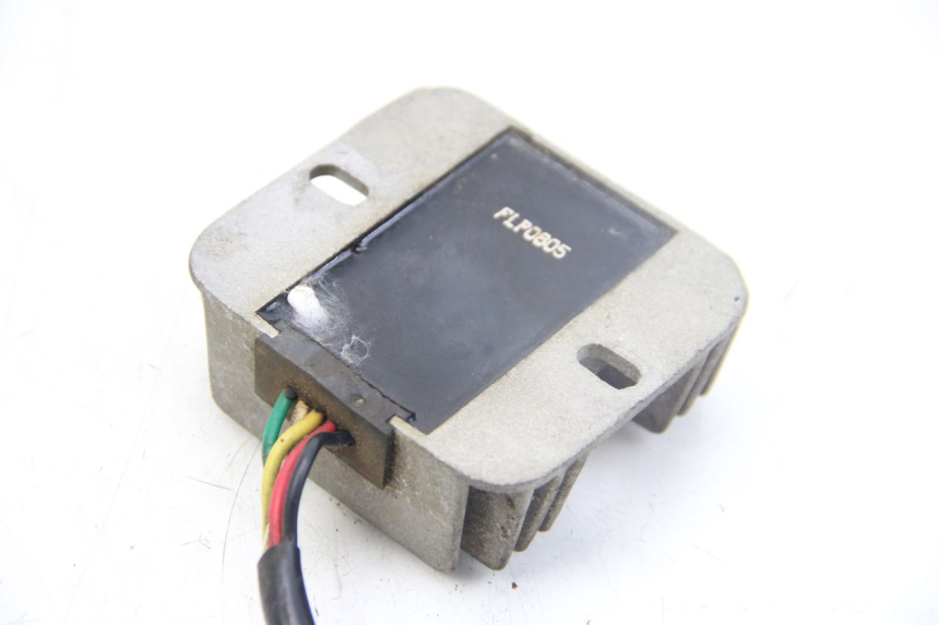 photo de REGULADOR DE CARGA SELECT UP OCTALIS 125 (2007 - 2012) - Detalle de la pieza