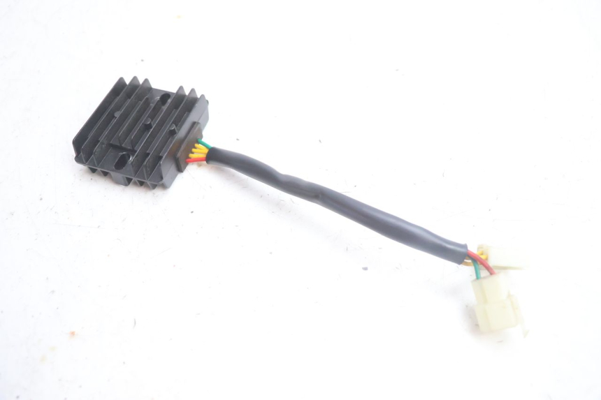 photo de REGULADOR JM MOTORS OLDIES 4T 50 (2020 - 2026) - Zoom estado de uso