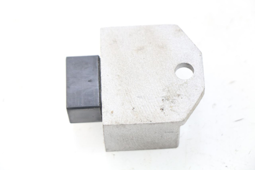 photo de REGULADOR DE CARGA SYM ORBIT 2 4T 50 (2008 - 2017) - Detalle de la pieza