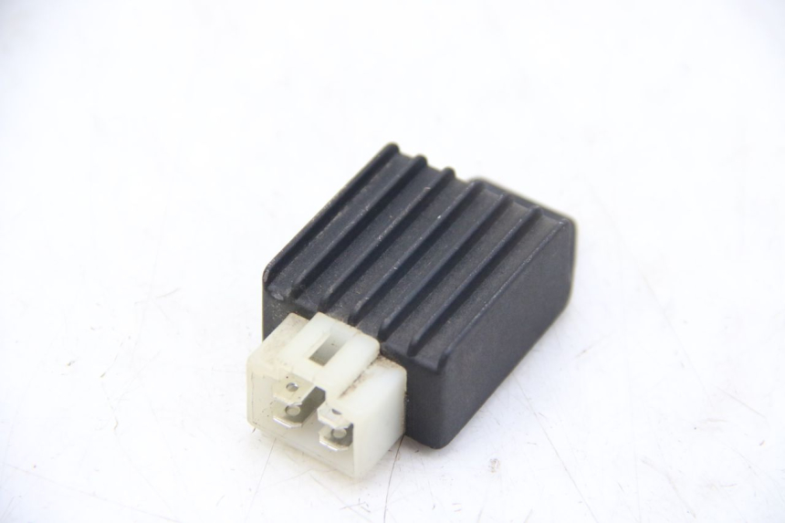 photo de REGULADOR DE CARGA TNT MOTOR OTTO 2T 50 (2012 - 2018) - Vista principal