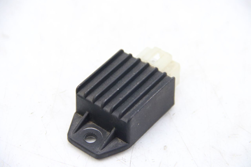 photo de REGULADOR DE CARGA TNT MOTOR OTTO 2T 50 (2012 - 2018) - Zoom estado de uso
