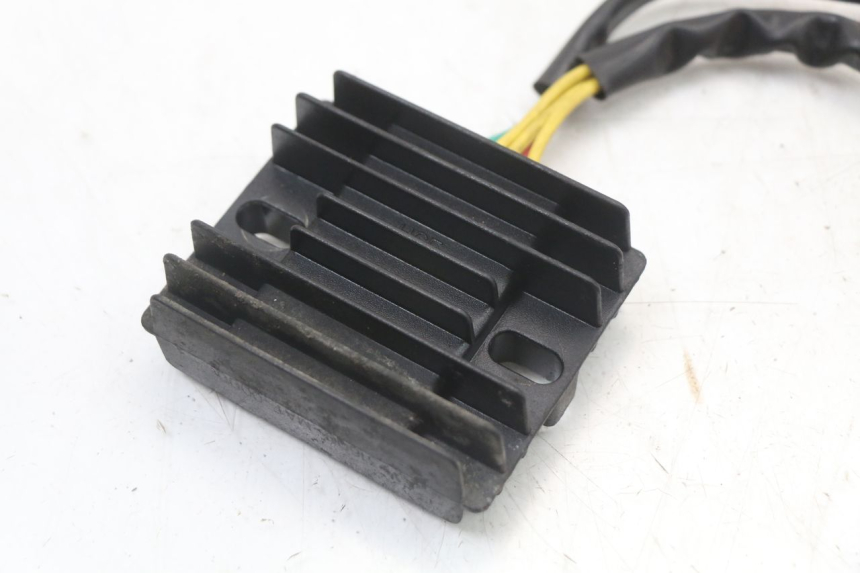 photo de REGULADOR PEUGEOT BELVILLE 125 (2017 - 2021) - Detalle de la pieza